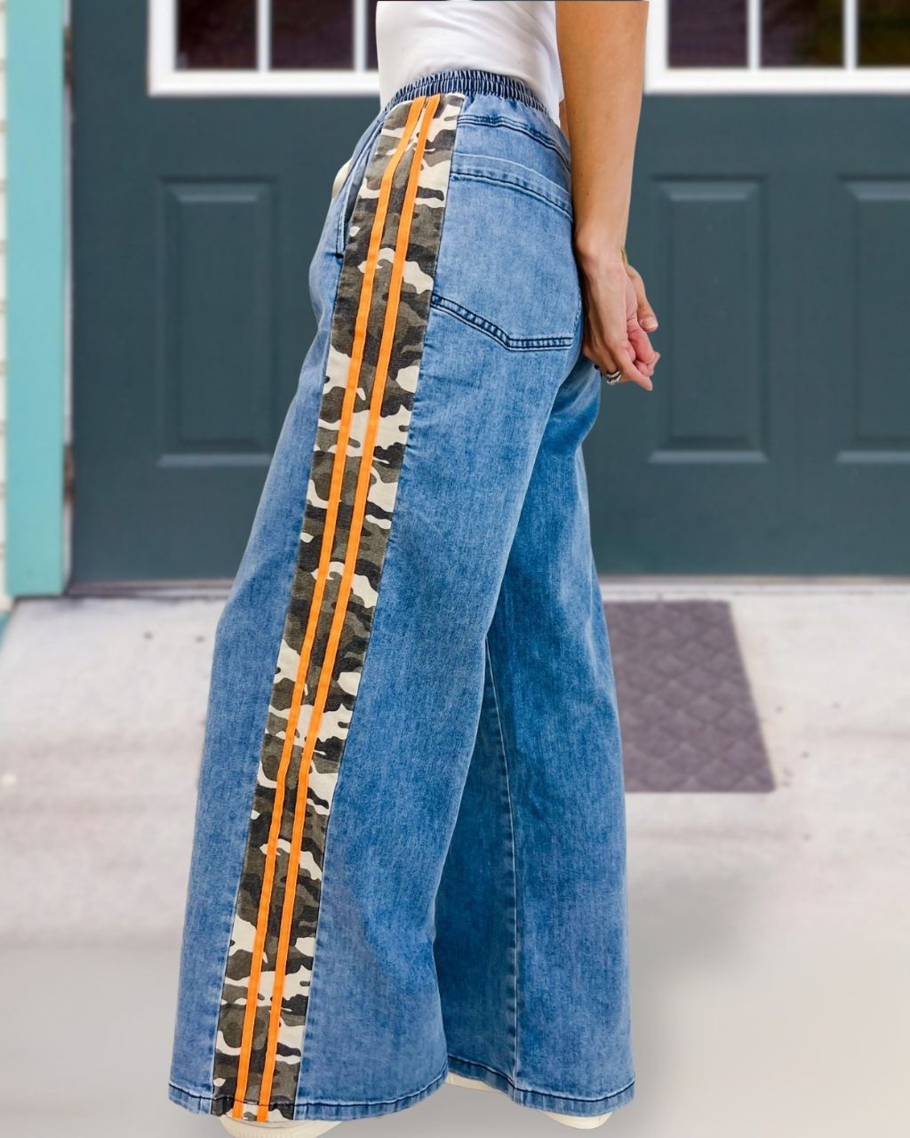 Side Camouflage Stripe Washed Denim Jeans