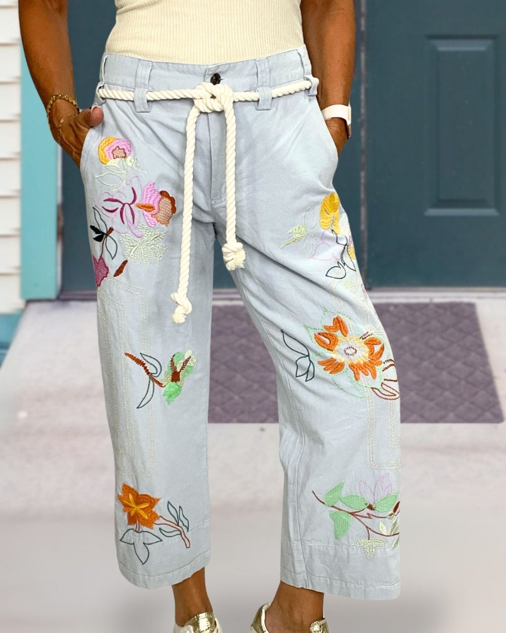 Floral Washed Embroidered Jeans