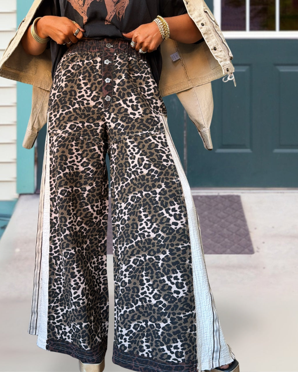 Chic Leopard Wide-leg Pants