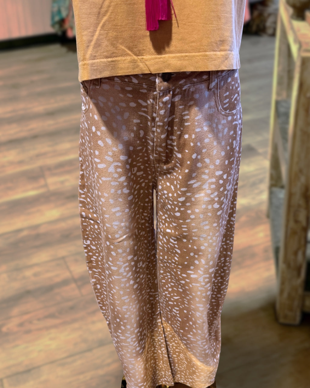 Chic Leopard Pattern Pants