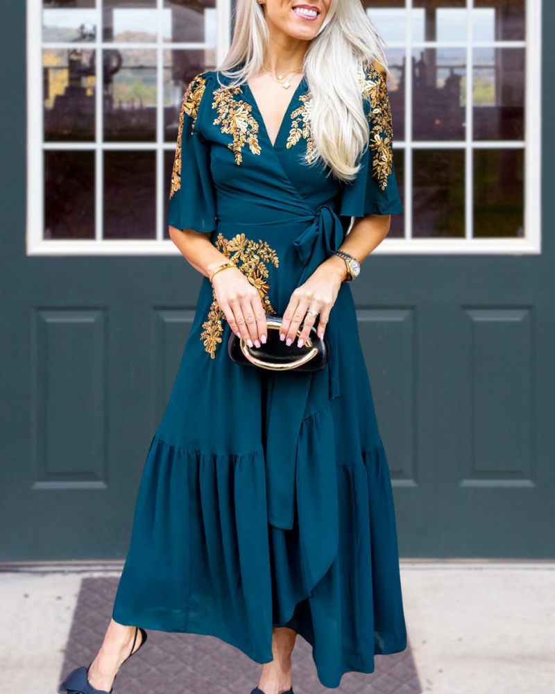 Retro Floral Embroidered Dress