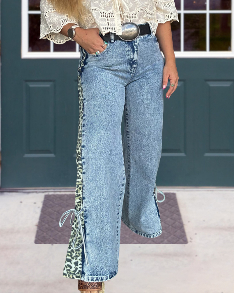 Stylish Leopard Trimmed Jeans