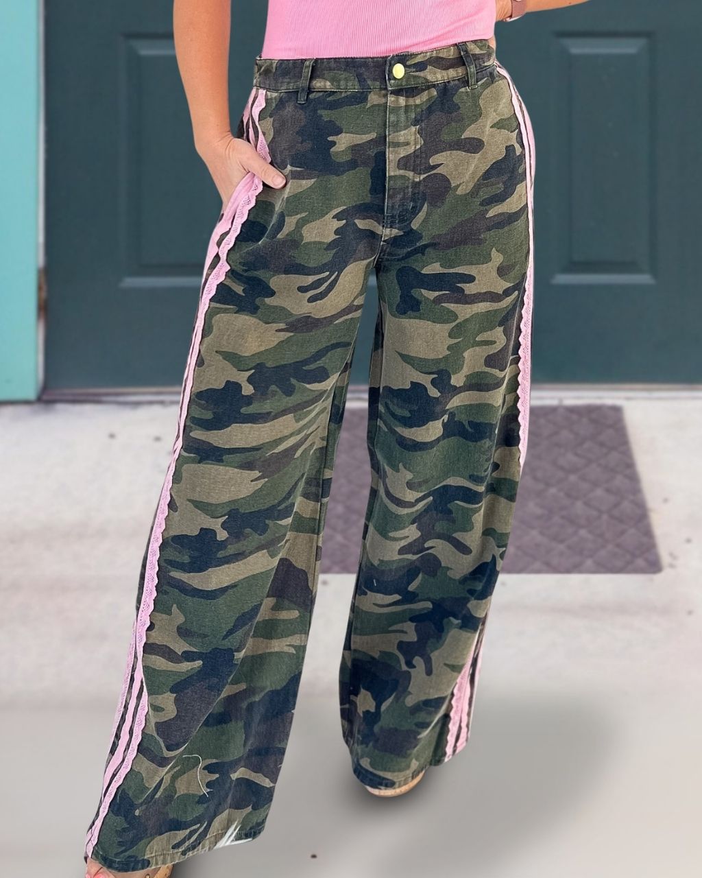 Camouflage Lace Side Stripe Pants