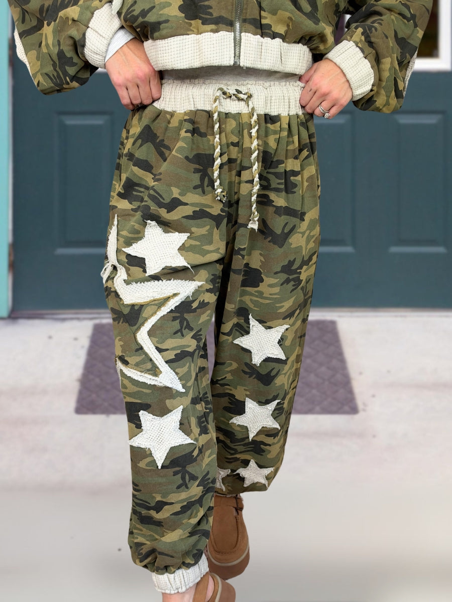 Camouflage Frayed Star Patch Pants