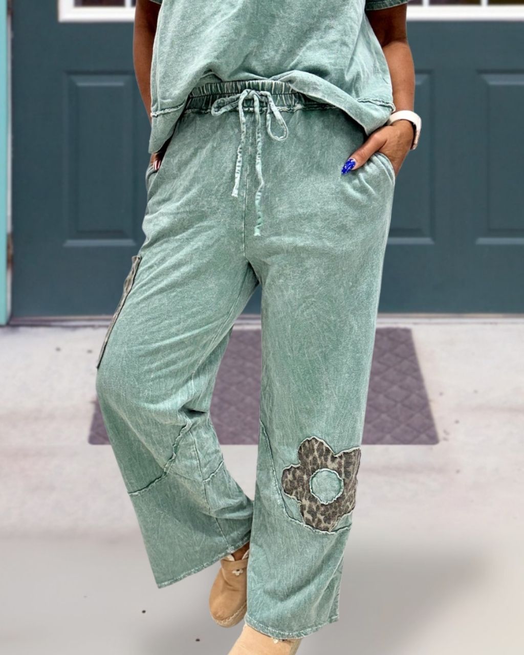 Leopard Floral Patch Washed Pants