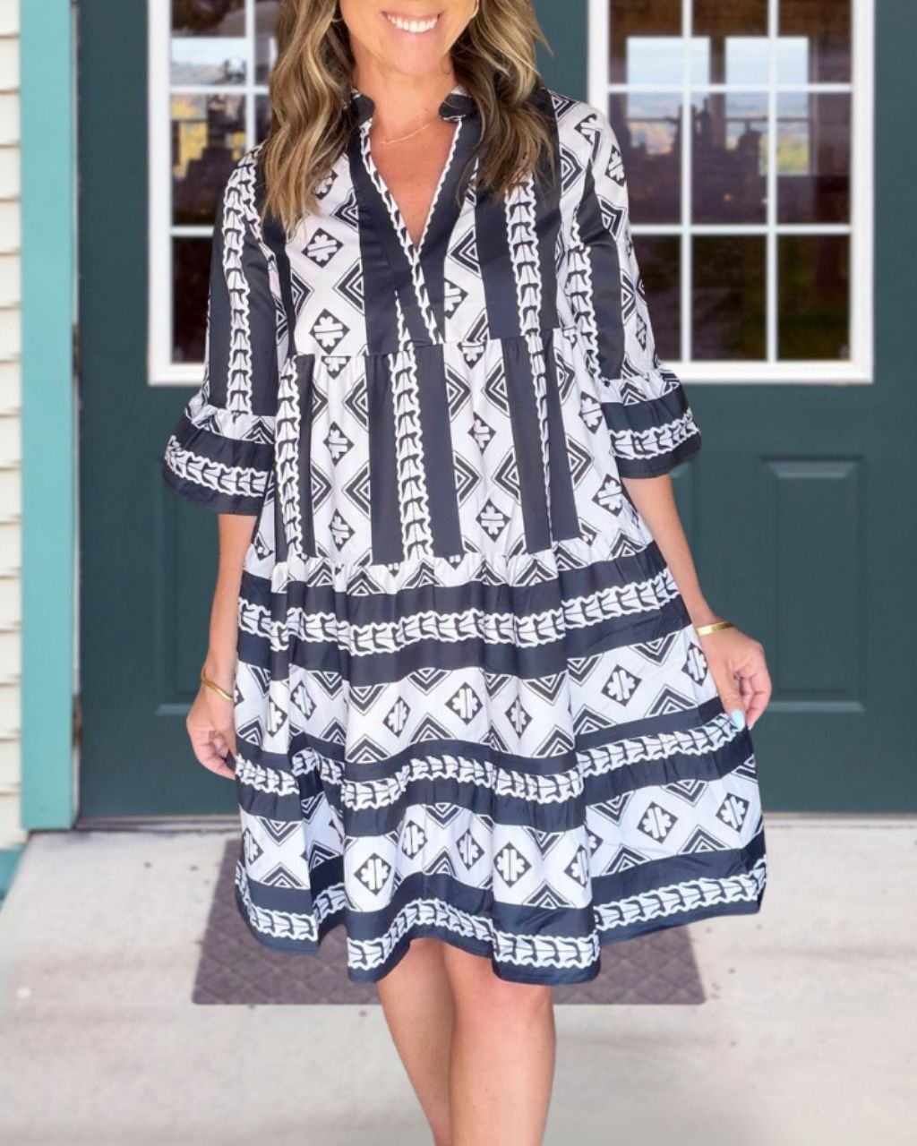 Chic Geometric Tiered Satin Dress