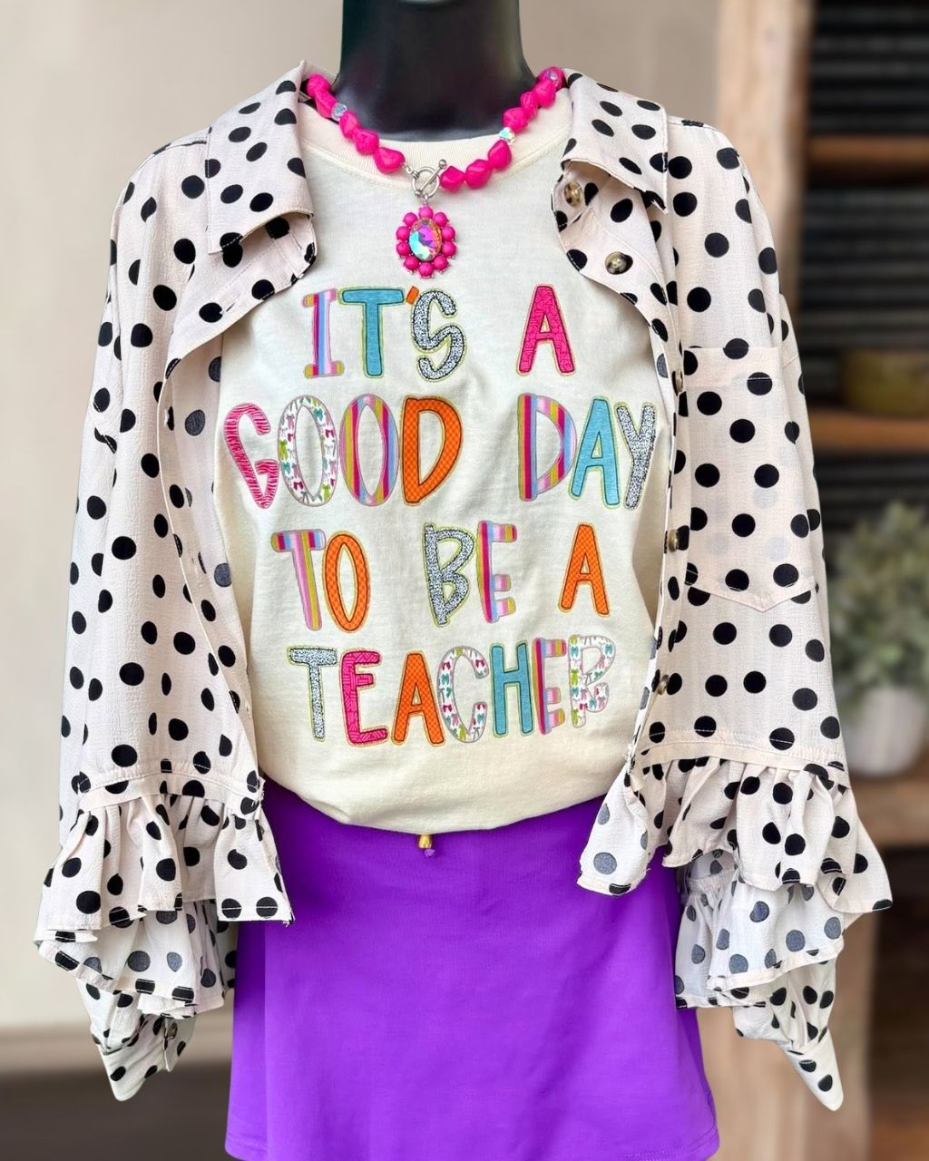 IT'S A GOOD DAY TO BE A TEACHER T-shirt
