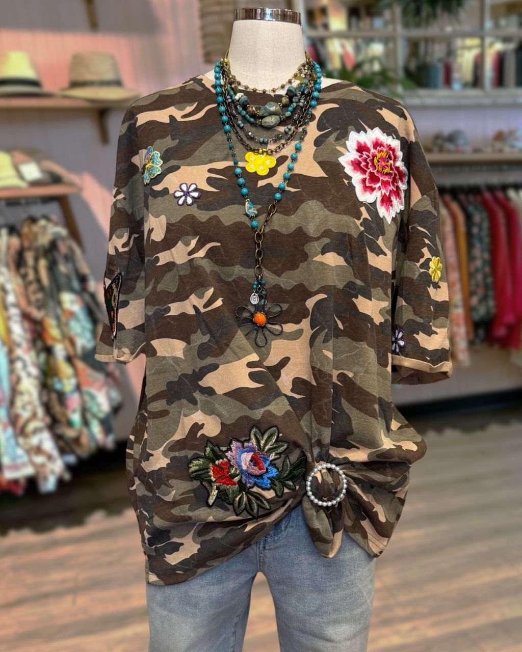 Mixed Floral Embroidered Camouflage T-shirt