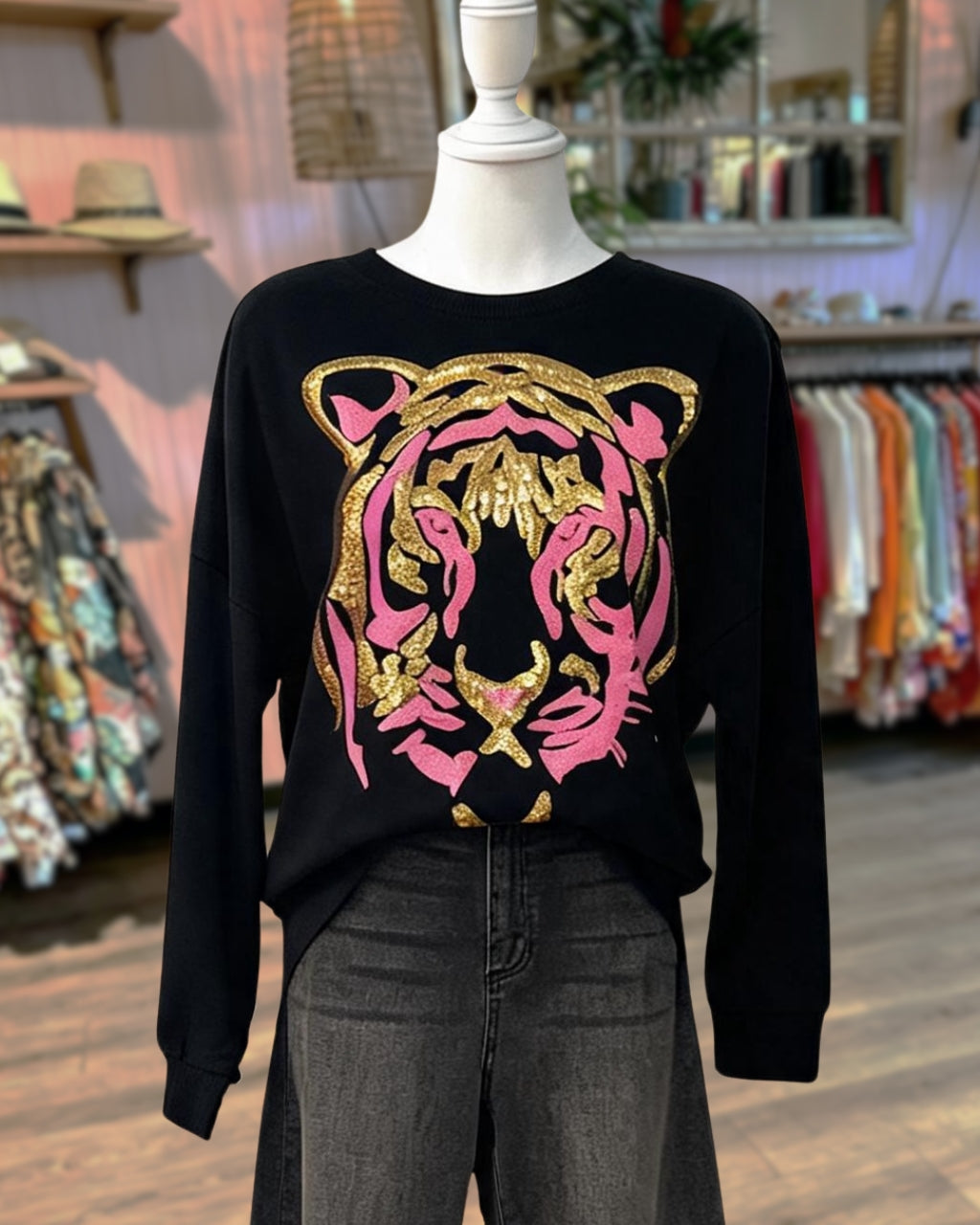 Contrasting Tiger Head Sequined Top