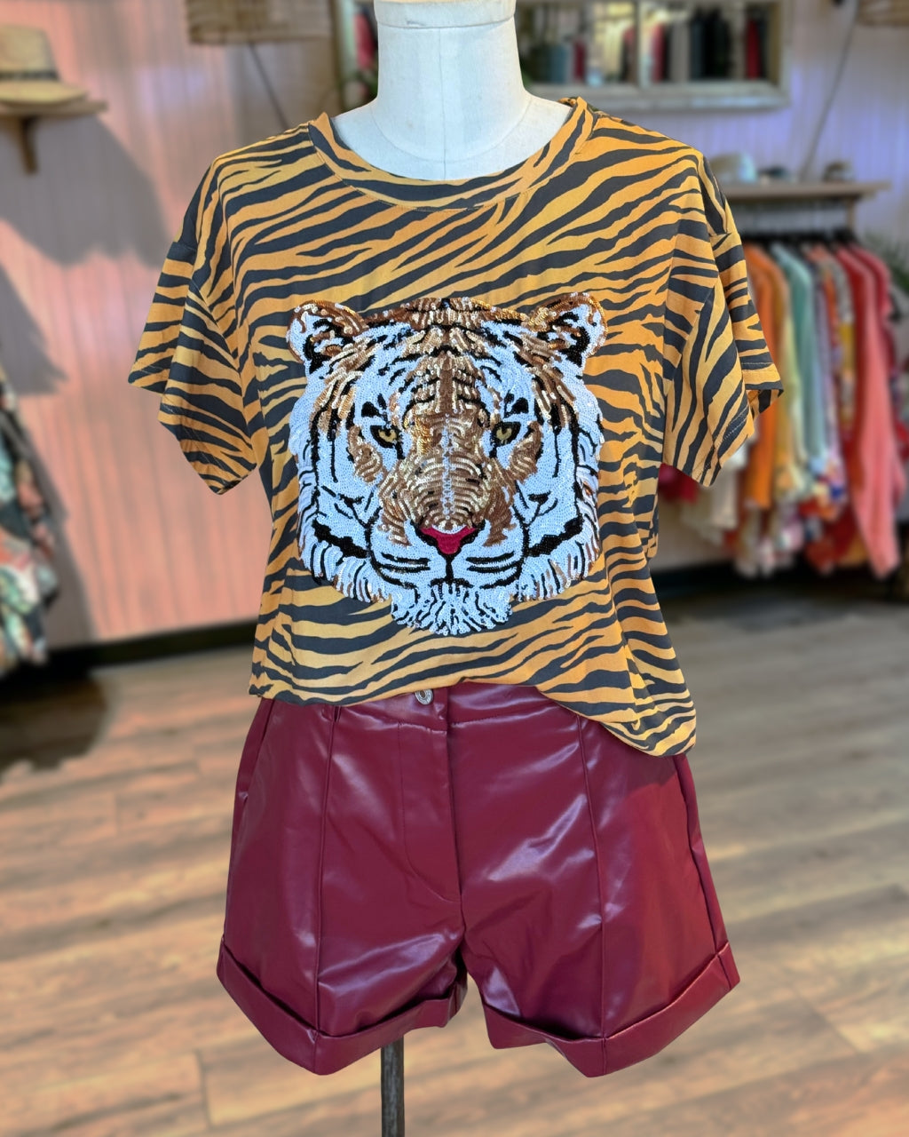 Tiger Head Sequin Tiger Stripe Satin T-shirt