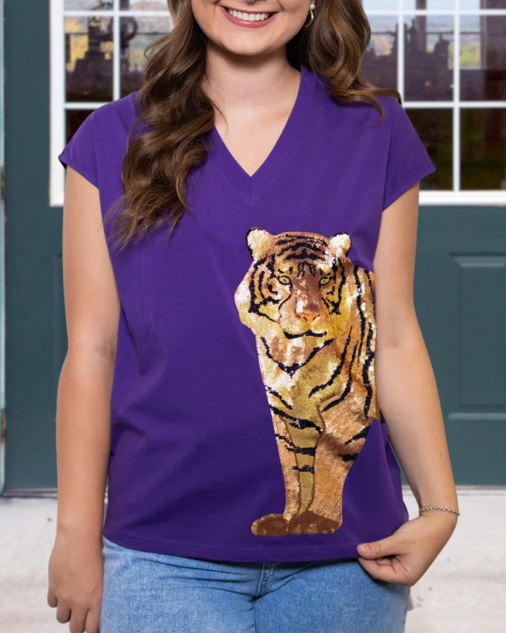 Tiger Sequined V-neck T-shirt