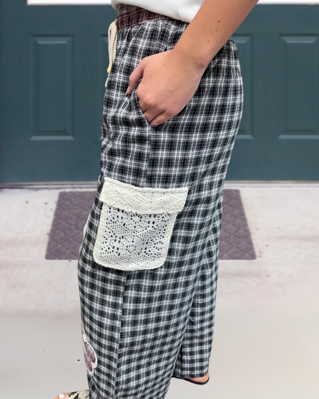 Brushed Plaid Floral Appliqué Pants