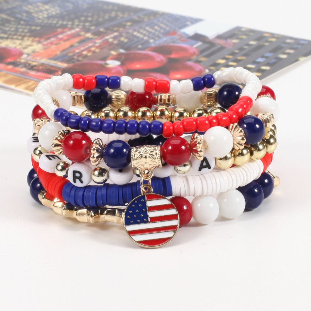 US Flag Pendant Beaded Bracelet