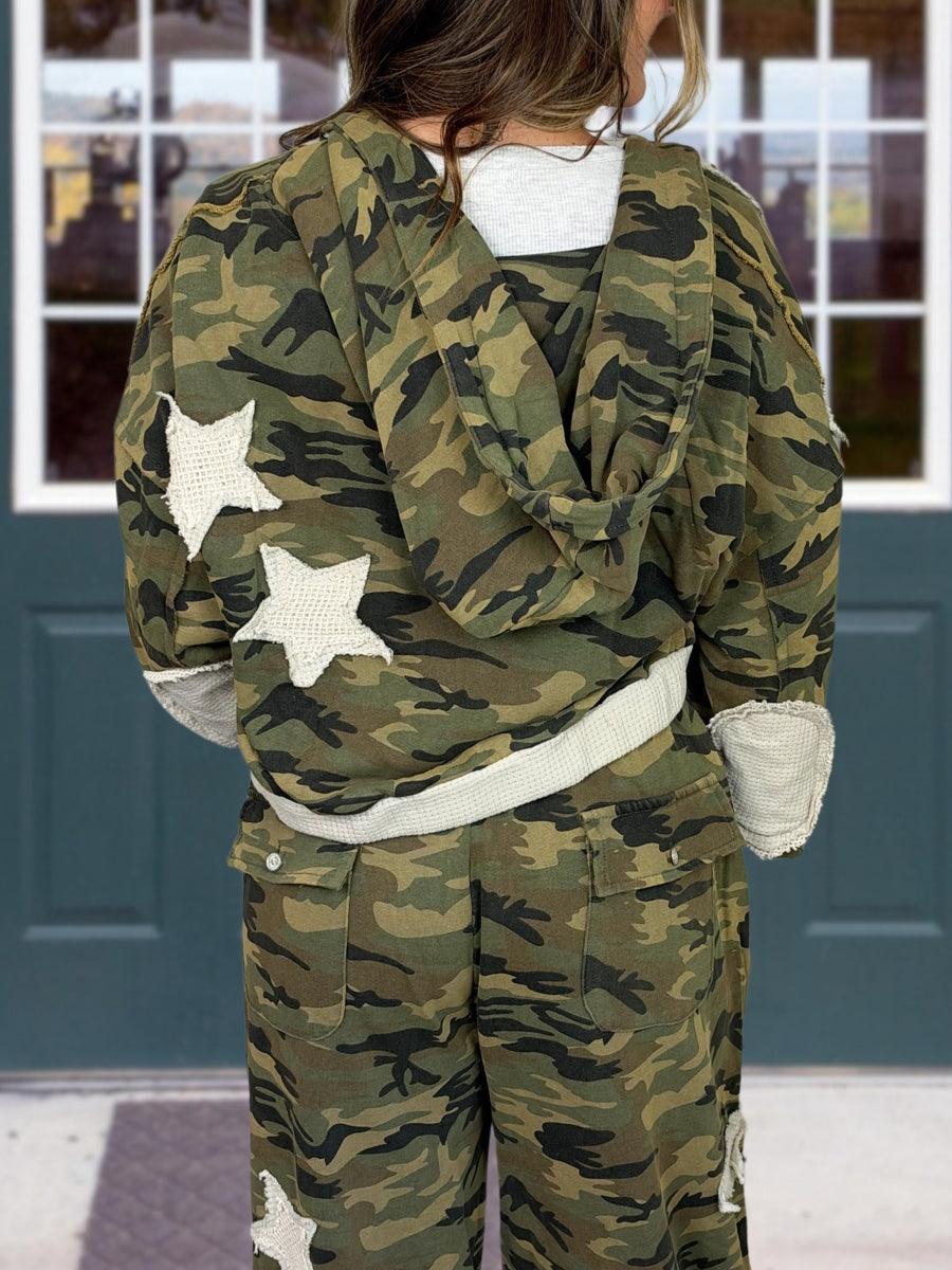 Camouflage Star Appliqué Hooded Jacket