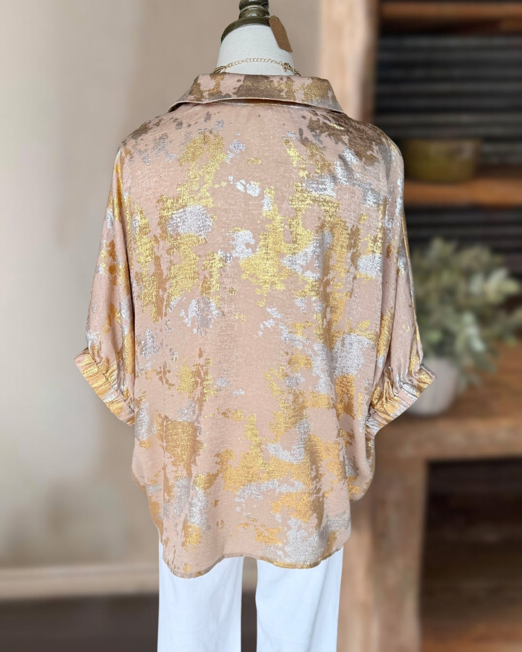 Stylish Gold-stamped V-neck Top