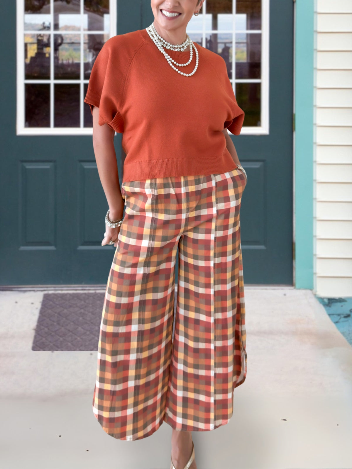 Tulip-Patterned Plaid Pants