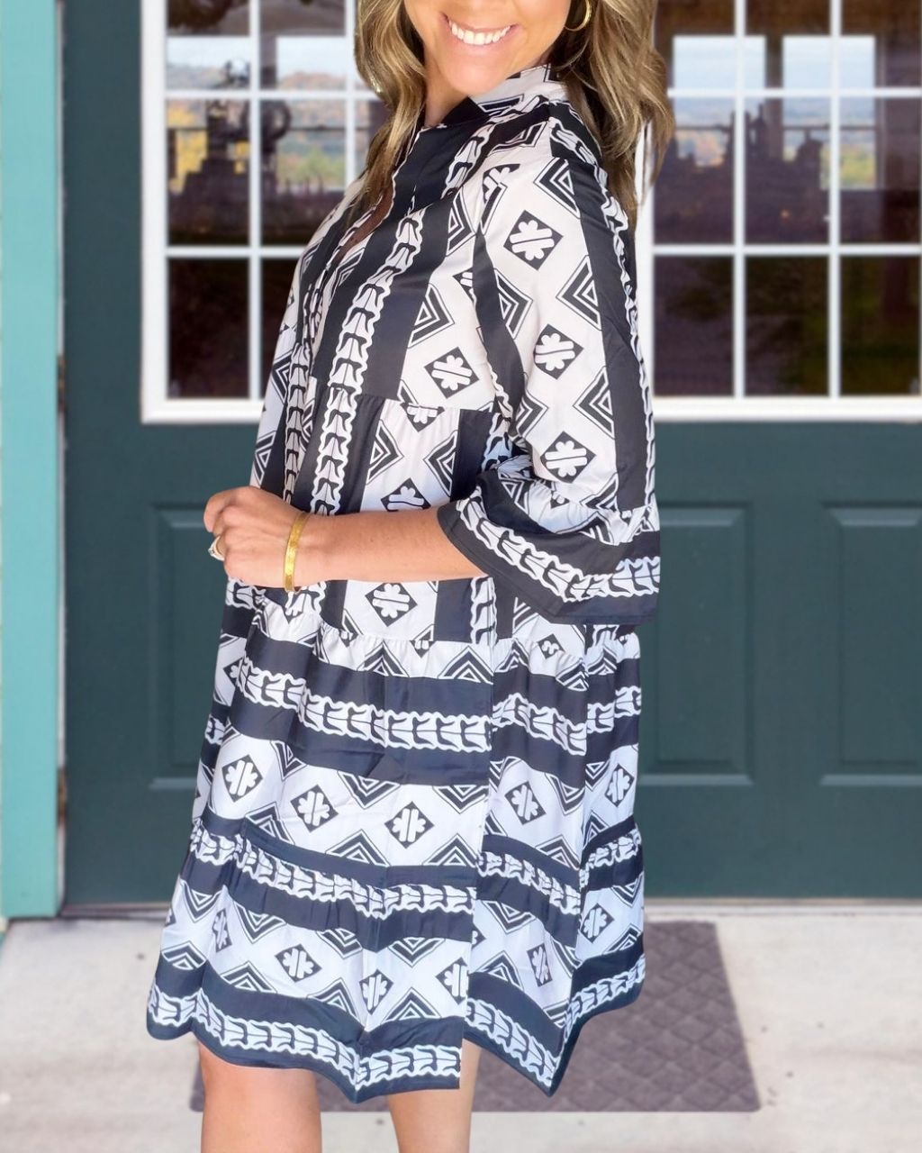 Chic Geometric Tiered Satin Dress