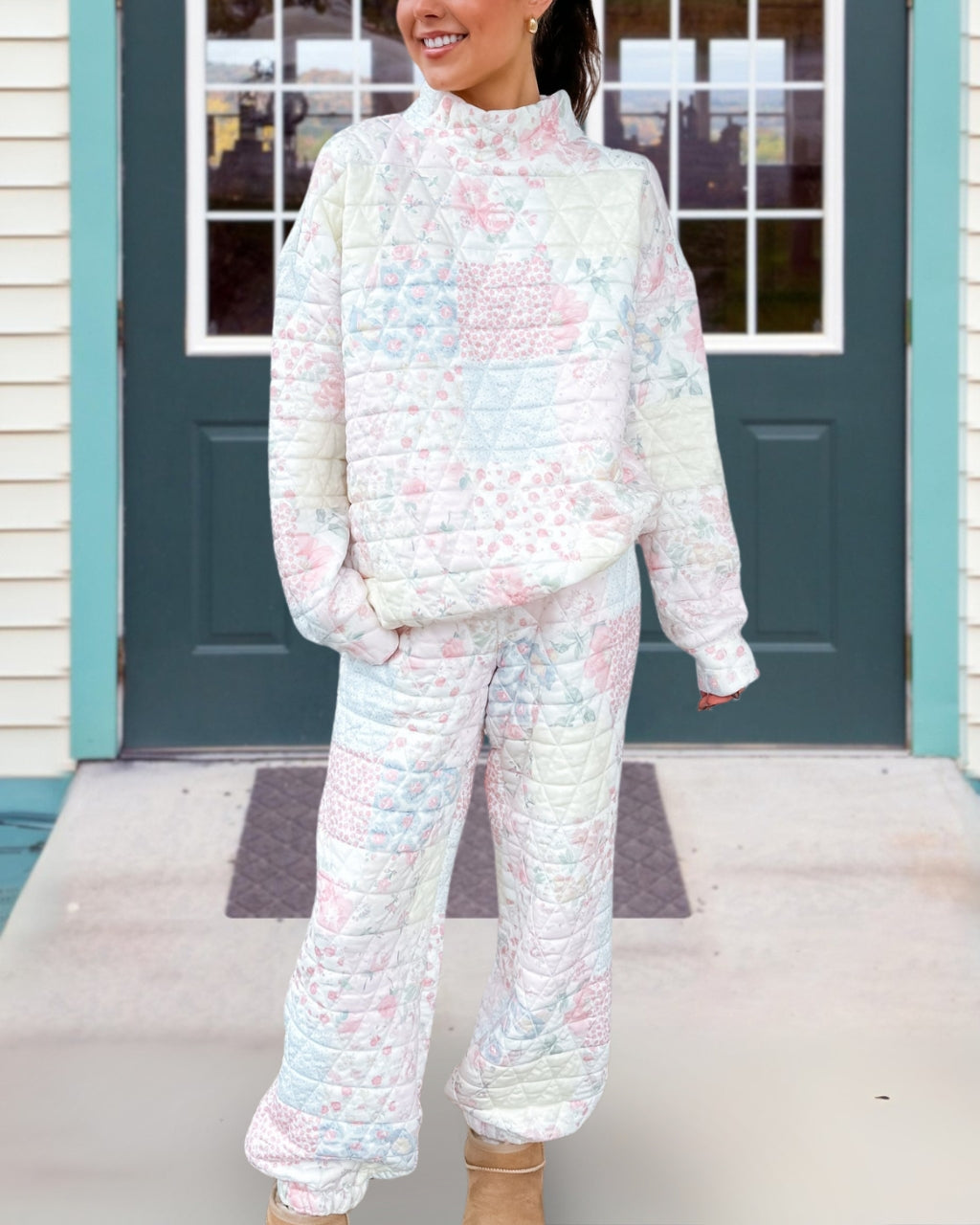 Floral-patterned Diamond-shaped Quilted Set