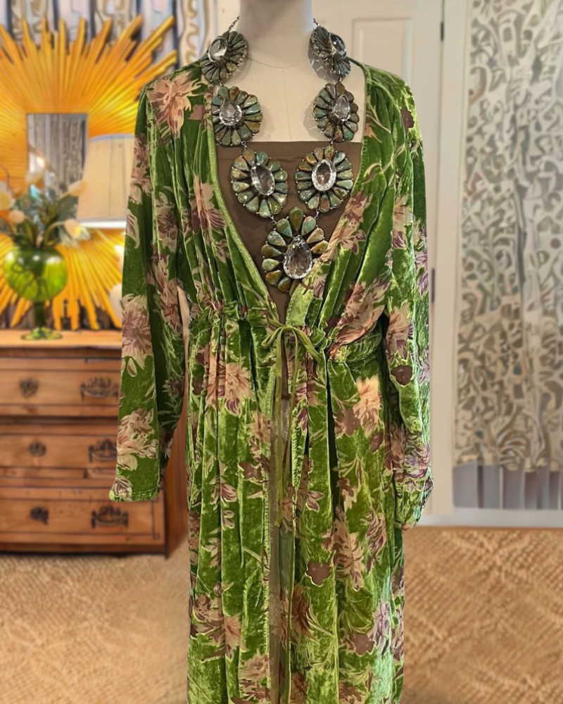 Retro Floral Velvet Kimono