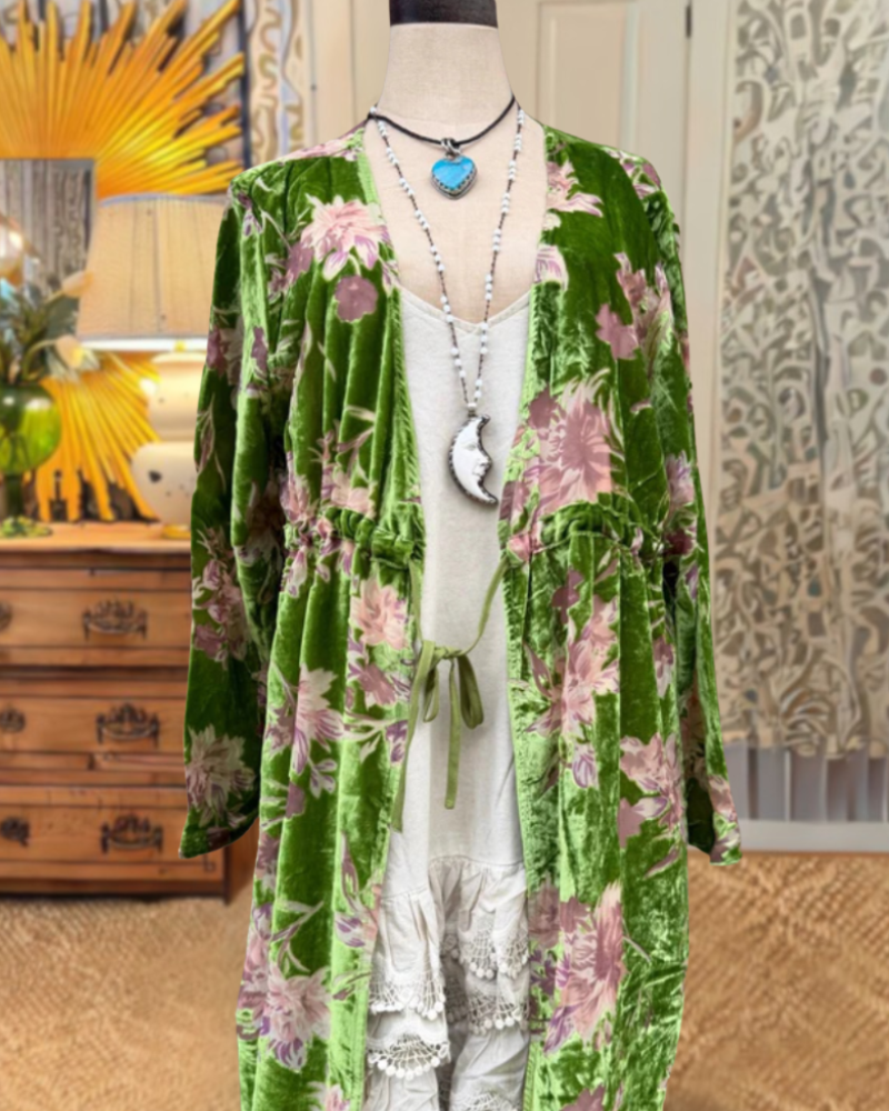 Retro Floral Velvet Kimono