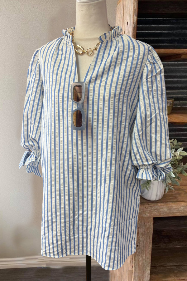 Elegant Striped Pleated V-Neck Top