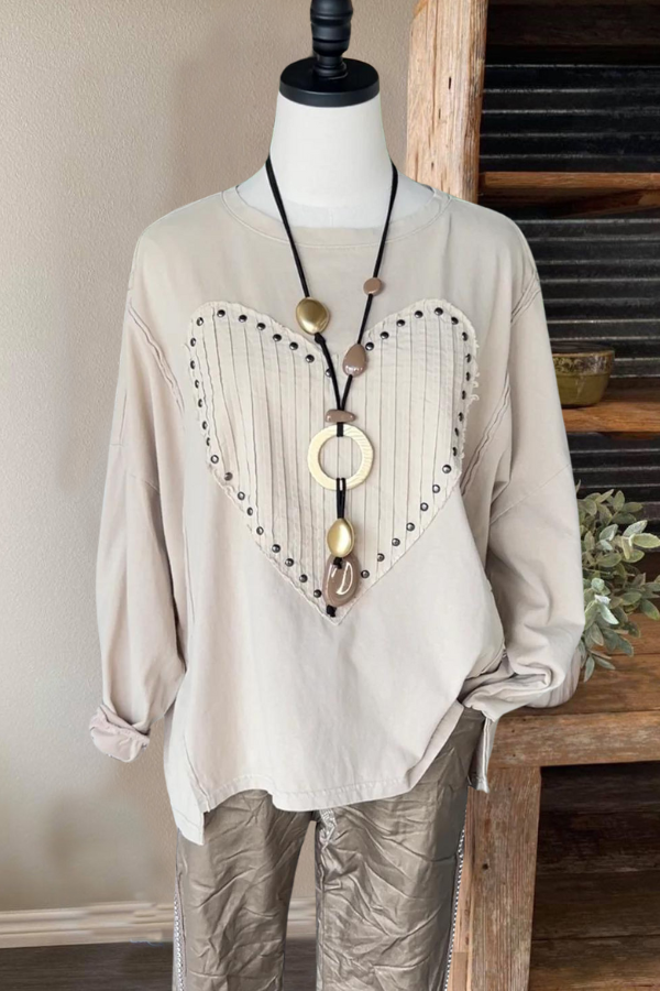 Heart-shaped Patch Beaded Pullover