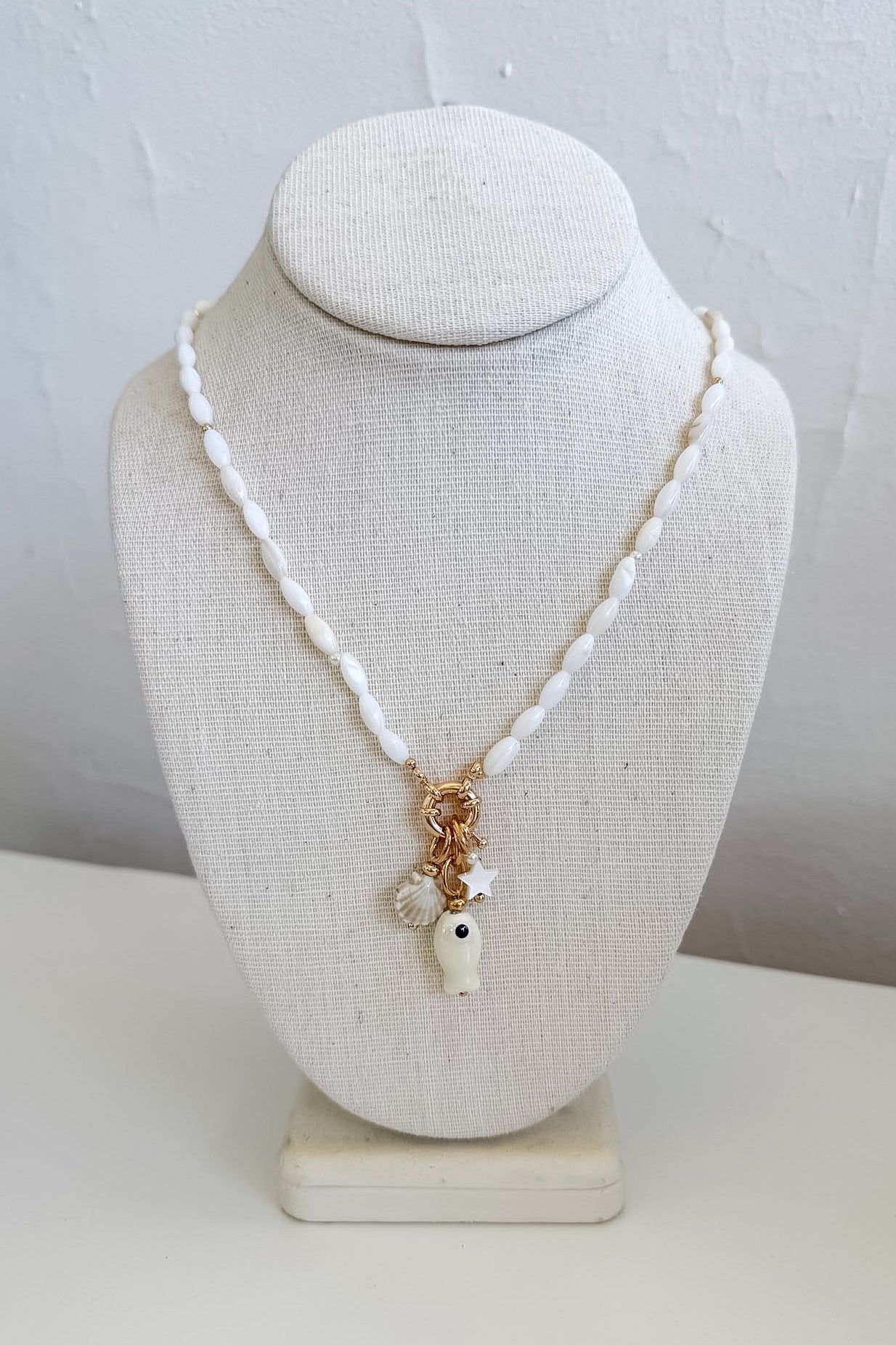 Seaside Vacation Seashell Fish Necklace